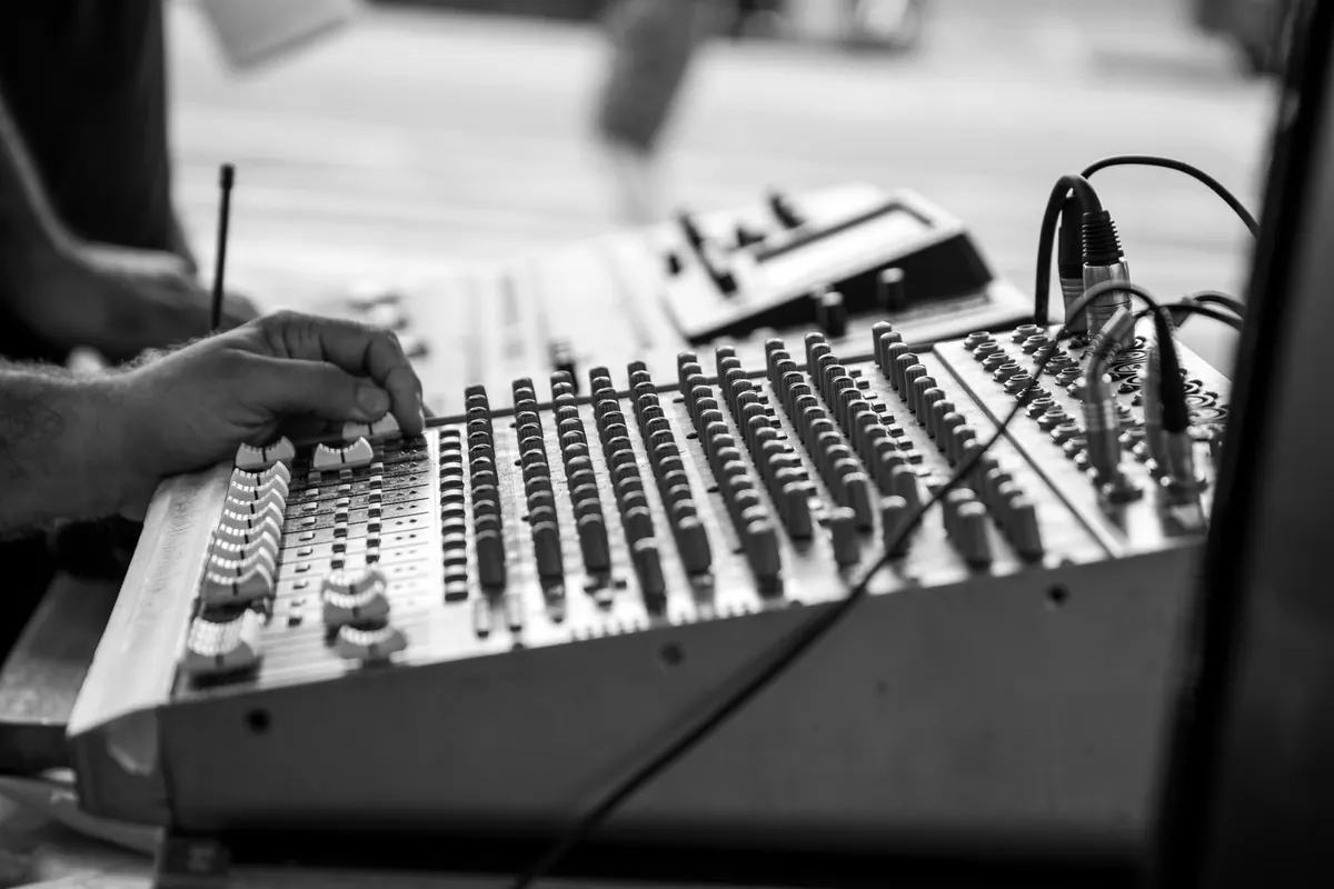 10 Common Mistakes New Ham Radio Operators Make (and How to Avoid Them)
